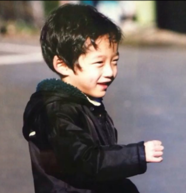 4歳の頃の坂口健太郎